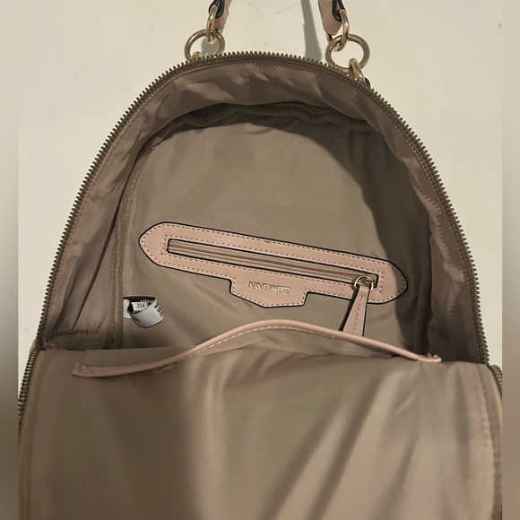 Pale pink Nine West backpack mini - Picture 4 of 4